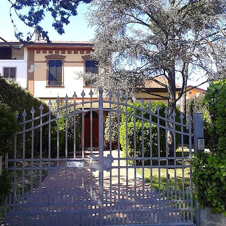 La Di Lorenzo Villa *